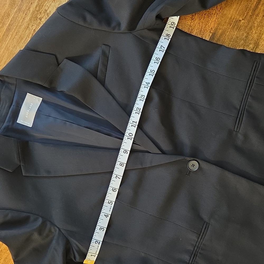 Everlane Black Blazer NWT ( flaw) - Picture 14 of 16